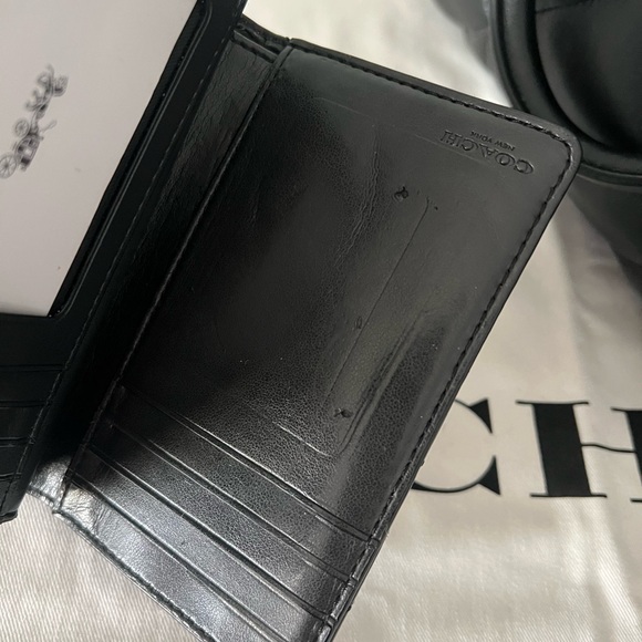 Coach Rowan Satchel with Diamond Quilting with Wallet - Picture 12 of 15